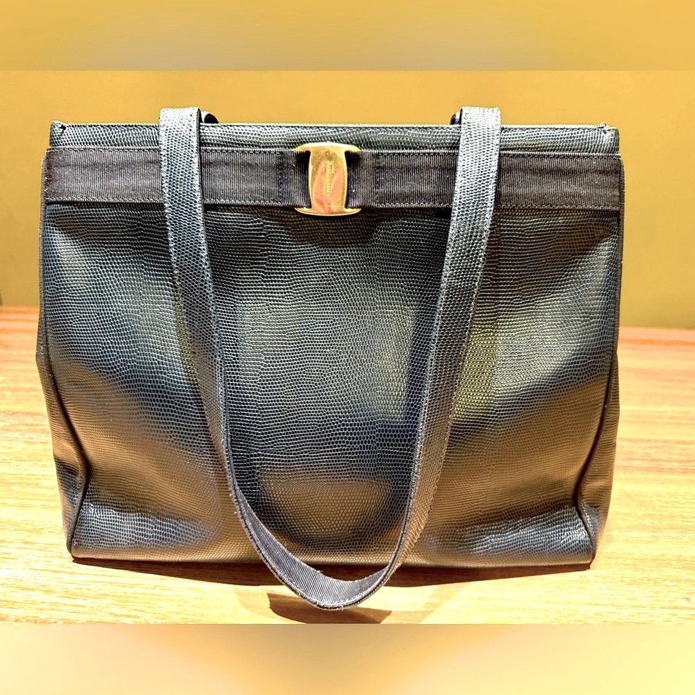 Salvatore Ferragamo Navy Vala 100% Authentic!